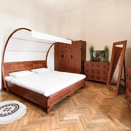 Vidfort Вороного Lviv Luaran gambar